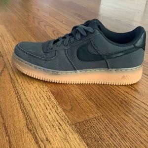 Nike Air Force 1 Black Gum Sole